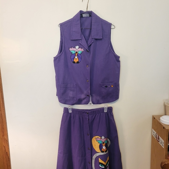 Iris 2 piece skirt and Vest hand painted set. Medium - Picture 3 of 9